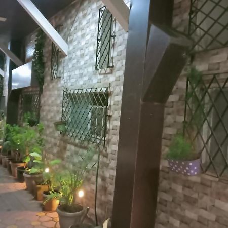 Hotel Qamar Mumbai Kültér fotó