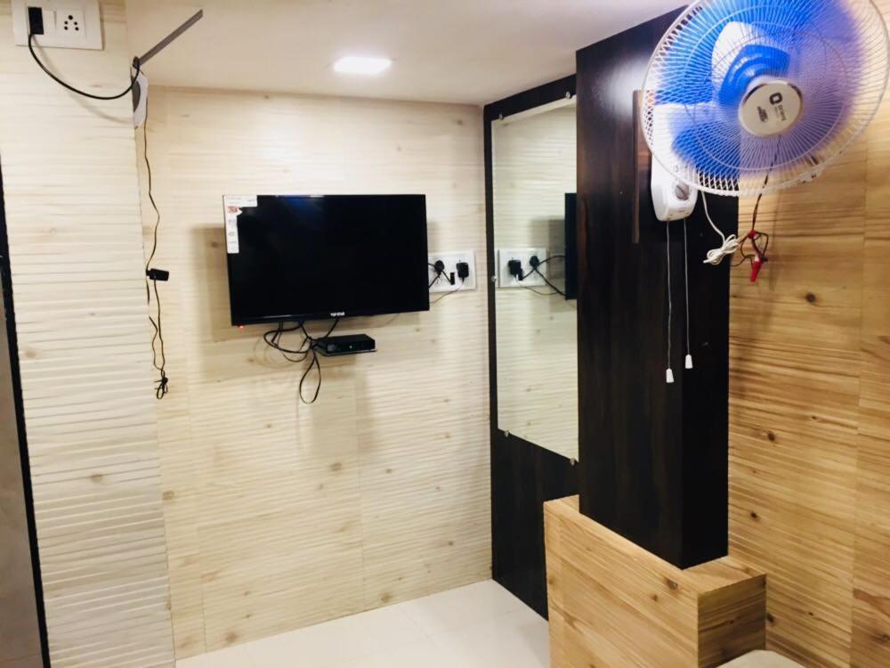 Hotel Qamar Mumbai Kültér fotó
