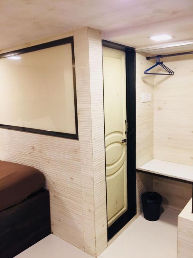 Hotel Qamar Mumbai Kültér fotó