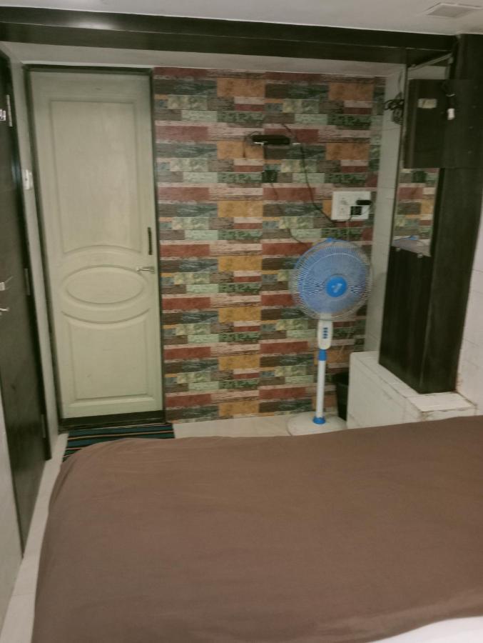 Hotel Qamar Mumbai Kültér fotó