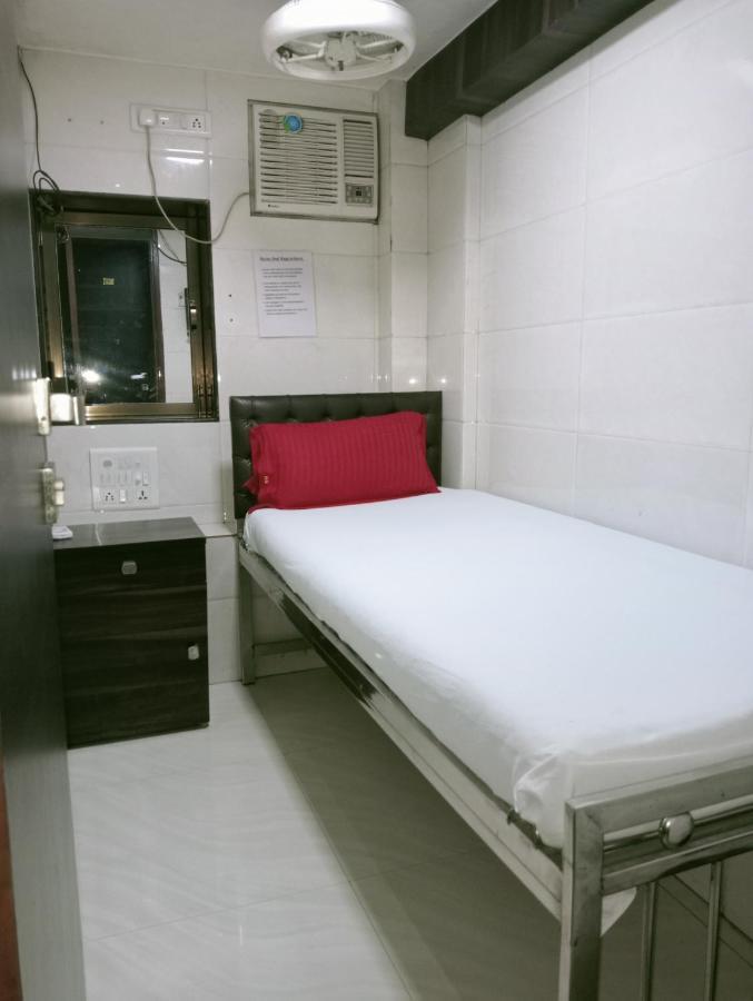 Hotel Qamar Mumbai Kültér fotó