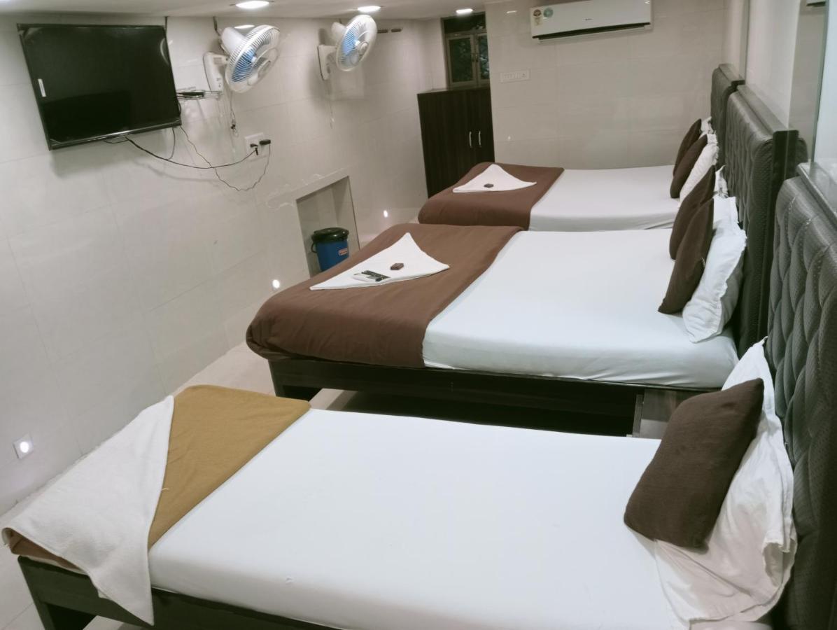 Hotel Qamar Mumbai Kültér fotó