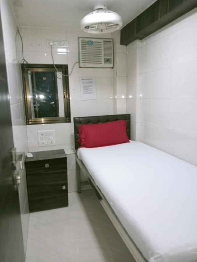 Hotel Qamar Mumbai Kültér fotó