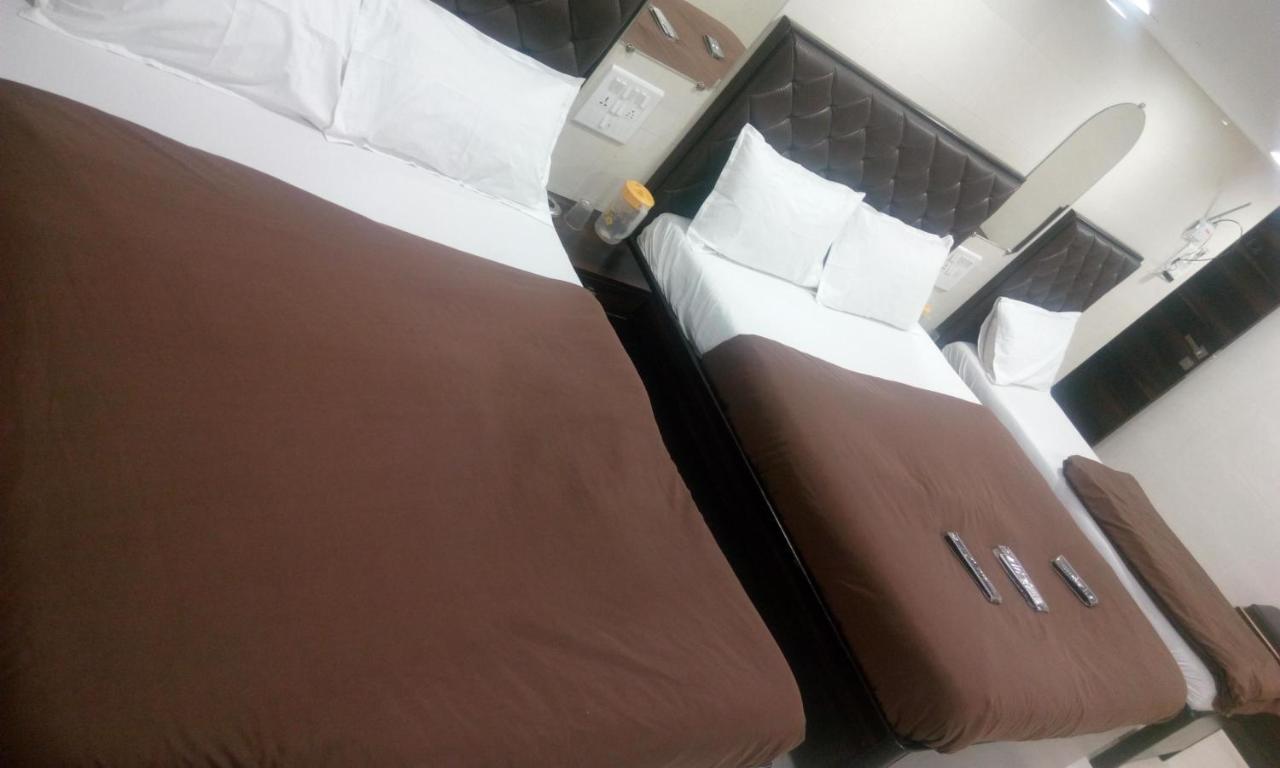 Hotel Qamar Mumbai Kültér fotó